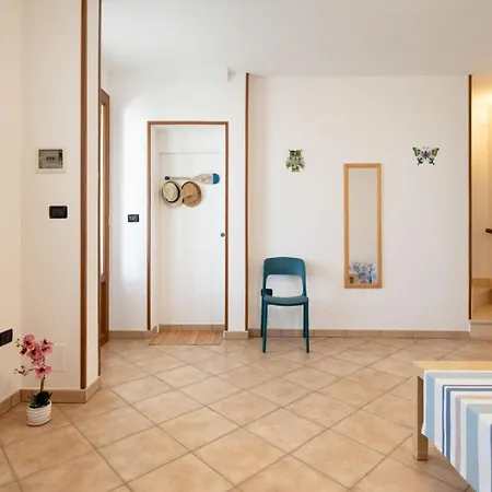 Ferienhaus Orlando - Con Veranda Vista Mare A 200m Dal Mare *
